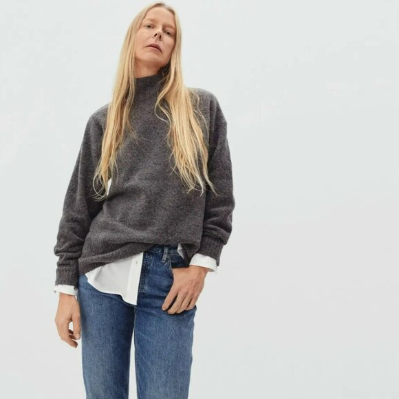 Everlane Sweaters - Everlane Black Wool Sweater | Minimalist Pullover | Classic Crewneck | Small